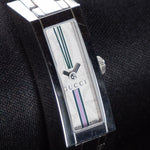 Kép betöltése a Galériamegjelenítőbe, Luxury watch (YA110501): watch face angled view left
