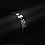 Kép betöltése a Galériamegjelenítőbe, Luxury watch (YA110502): watch face angled view left zoomed out
