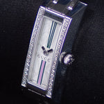 Kép betöltése a Galériamegjelenítőbe, Luxury watch (YA110508): watch face angled view right
