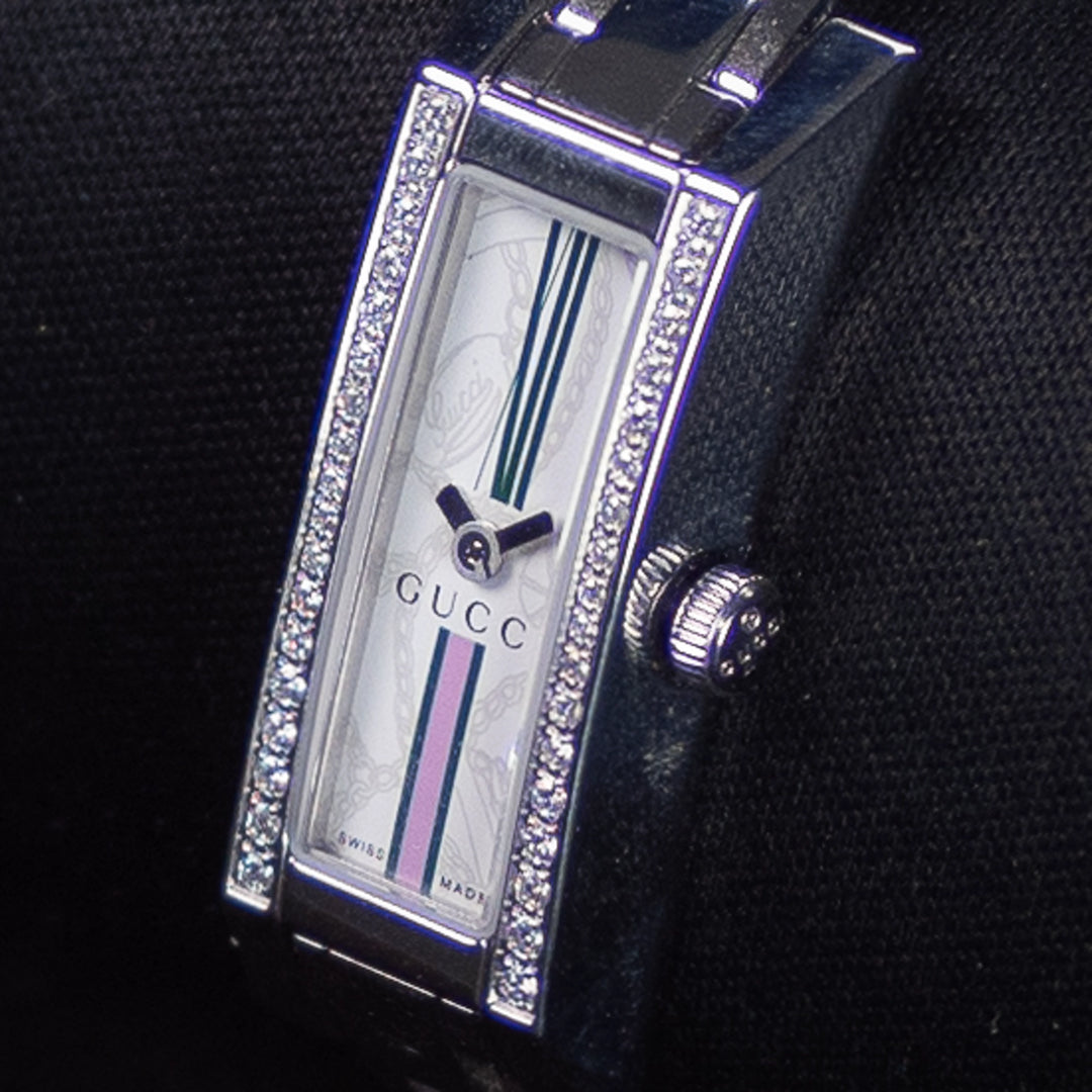 Luxury watch (YA110508): watch face angled view right