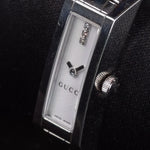 Kép betöltése a Galériamegjelenítőbe, Luxury watch (YA110516): watch face angled view right
