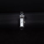 Kép betöltése a Galériamegjelenítőbe, Luxury watch (YA110516): watch face zoomed out
