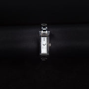 Luxury watch (YA110516): watch face zoomed out