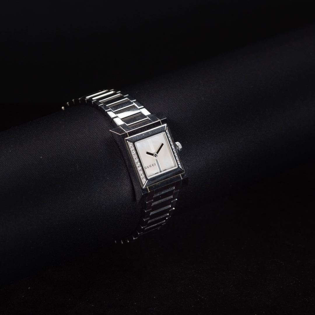 Luxury watch (YA111504): watch face angled view left zoomed out