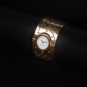 Luxury watch (YA112412): watch face angled view right zoomed out