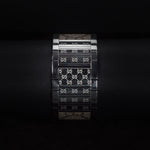 Kép betöltése a Galériamegjelenítőbe, Luxury watch (YA112418): watch bracelet zoomed out
