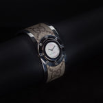 Kép betöltése a Galériamegjelenítőbe, Luxury watch (YA112418): watch face angled view left zoomed out

