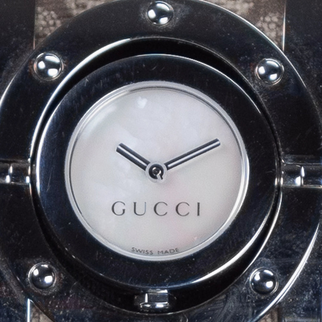Luxury watch (YA112418): watch face