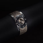 Kép betöltése a Galériamegjelenítőbe, Luxury watch (YA112425): watch face angled view left zoomed out

