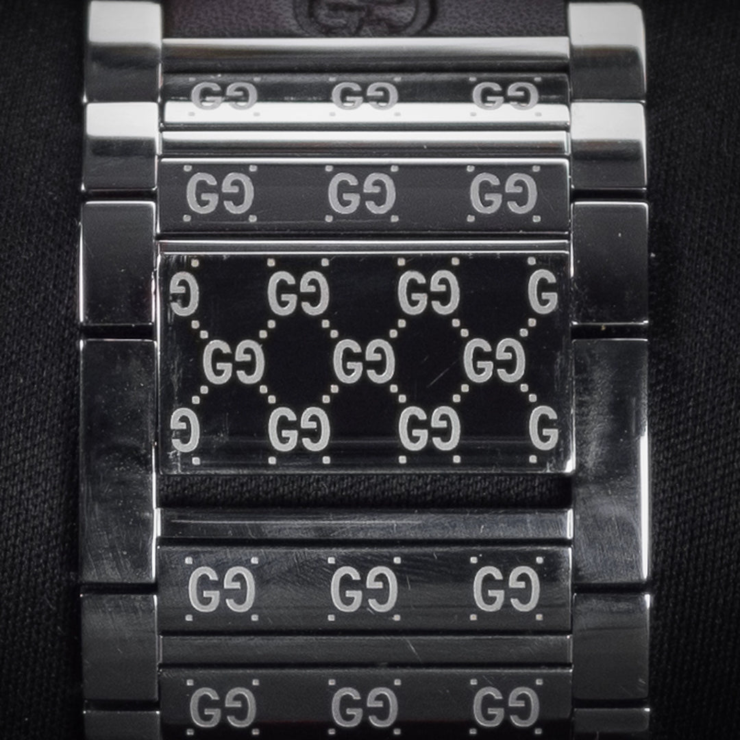 Luxury watch (YA112433): watch bracelet