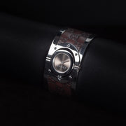 Luxury watch (YA112433): watch face angled view right zoomed out