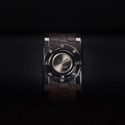 Luxury watch (YA112433): watch face zoomed out