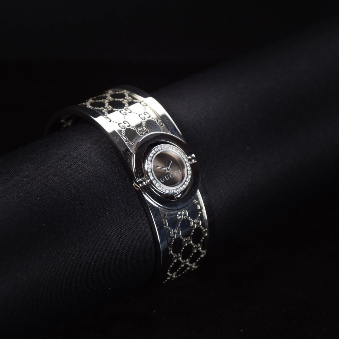 Luxury watch (YA112503): watch face angled view left zoomed out
