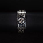 Kép betöltése a Galériamegjelenítőbe, Luxury watch (YA112503): watch face zoomed out
