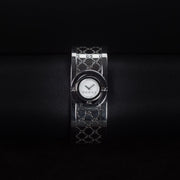 Luxury watch (YA112510): watch face zoomed out