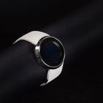 Kép betöltése a Galériamegjelenítőbe, Luxury watch (YA114403): watch face angled view left zoomed out

