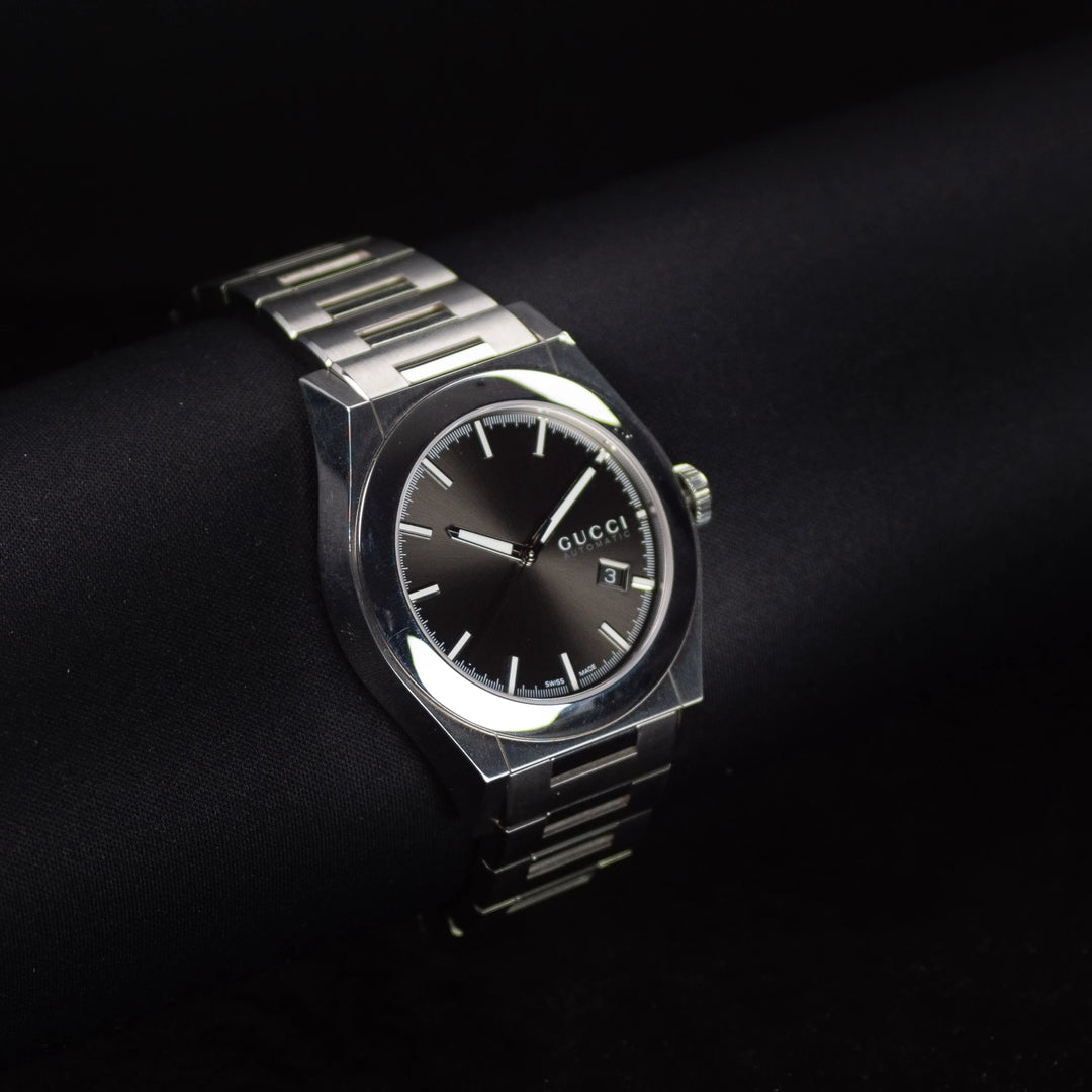 Luxury watch (YA115201): watch face angled view left zoomed out