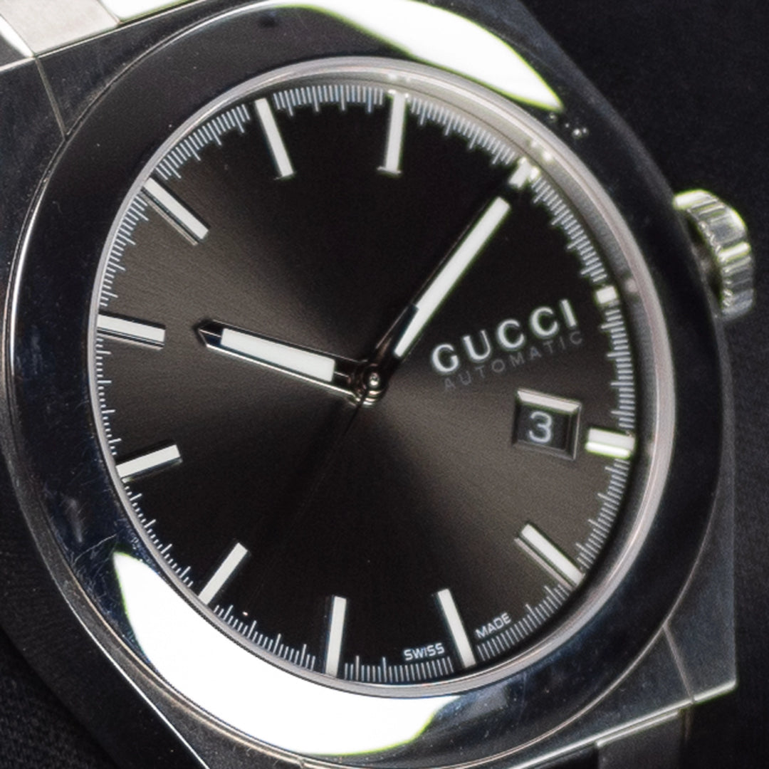 Luxury watch (YA115201): watch face angled view left