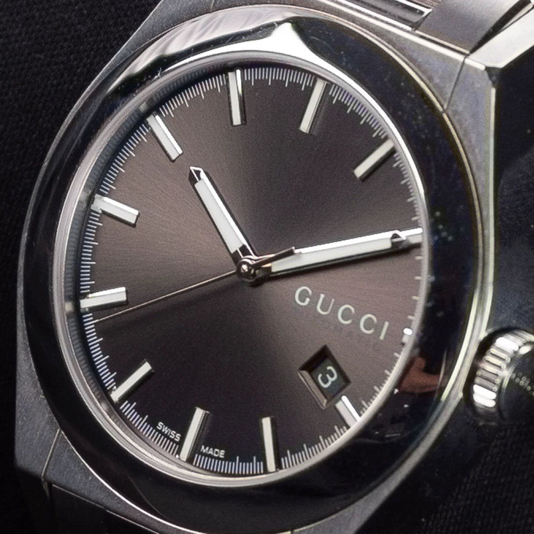 Luxury watch (YA115201): watch face angled view right