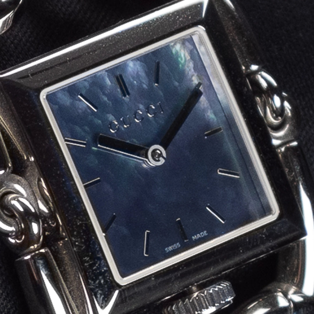 Luxury watch (YA116302): watch face angled view left