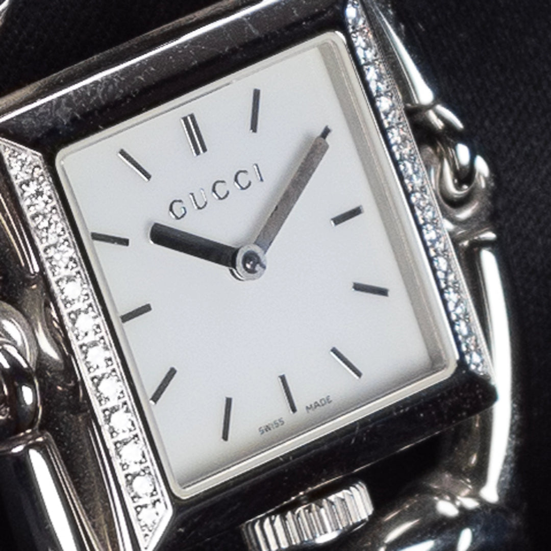 Luxury watch (YA116307): watch face angled view left
