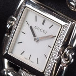 Kép betöltése a Galériamegjelenítőbe, Luxury watch (YA116307): watch face angled view right

