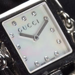 Kép betöltése a Galériamegjelenítőbe, Luxury watch (YA116309): watch face angled view left
