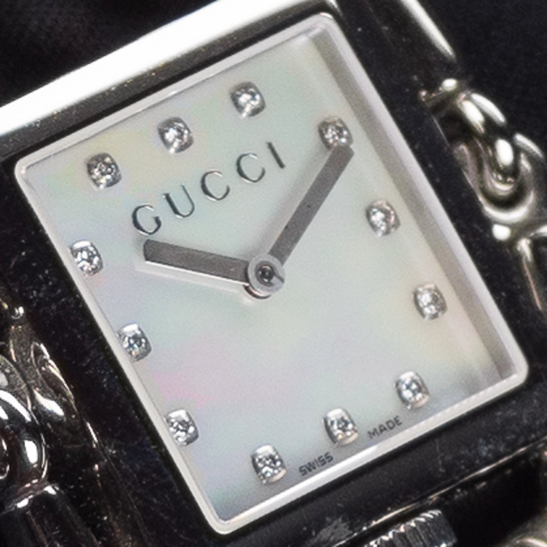 Luxury watch (YA116309): watch face angled view left
