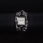 Kép betöltése a Galériamegjelenítőbe, Luxury watch (YA116309): watch face zoomed out
