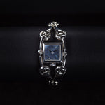 Kép betöltése a Galériamegjelenítőbe, Luxury watch (YA116502): watch face zoomed out
