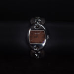 Kép betöltése a Galériamegjelenítőbe, Luxury watch (YA121310): watch face zoomed out
