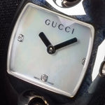 Kép betöltése a Galériamegjelenítőbe, Luxury watch (YA121504): watch face angled view right
