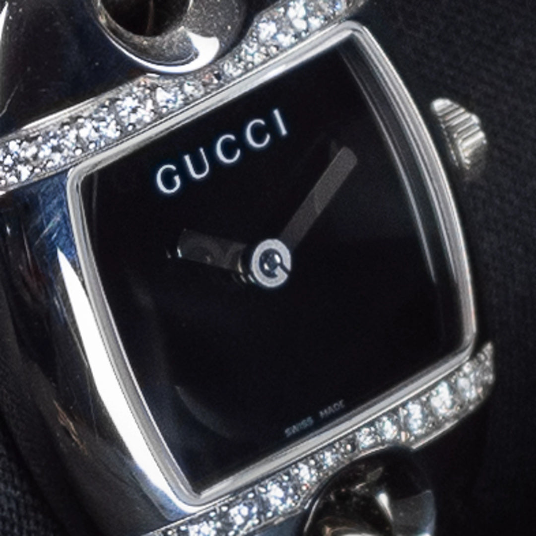 Luxury watch (YA121507): watch face angled view left