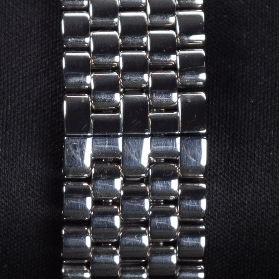 Luxury watch (YA125411): watch bracelet
