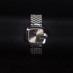 Kép betöltése a Galériamegjelenítőbe, Luxury watch (YA125411): watch face zoomed out
