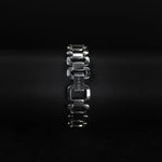 Kép betöltése a Galériamegjelenítőbe, Luxury watch (YA125503): watch bracelet zoomed out
