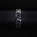 Kép betöltése a Galériamegjelenítőbe, Luxury watch (YA125507): watch bracelet zoomed out
