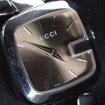 Kép betöltése a Galériamegjelenítőbe, Luxury watch (YA125507): watch face angled view left
