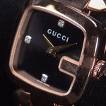Kép betöltése a Galériamegjelenítőbe, Luxury watch (YA125512): watch face angled view right
