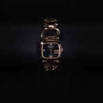 Kép betöltése a Galériamegjelenítőbe, Luxury watch (YA125512): watch face zoomed out
