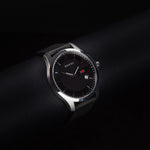 Kép betöltése a Galériamegjelenítőbe, Luxury watch (YA126304): watch face angled view left zoomed out
