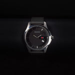 Kép betöltése a Galériamegjelenítőbe, Luxury watch (YA126304): watch face zoomed out
