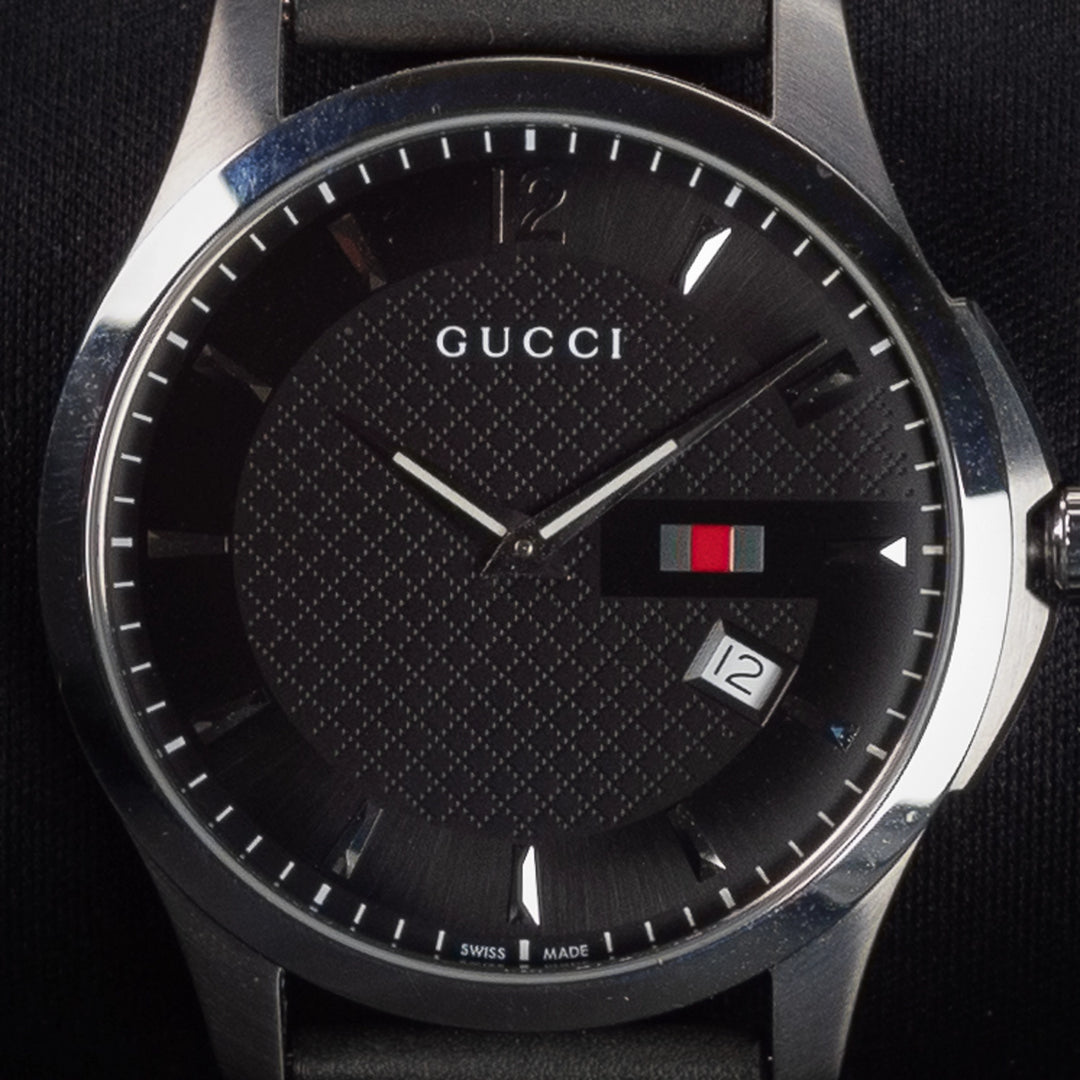 Luxury watch (YA126304): watch face