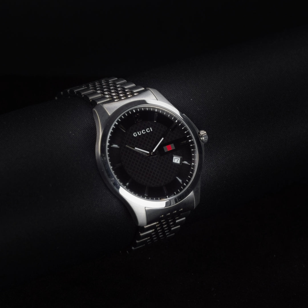 Luxury watch (YA126309): watch face angled view left zoomed out
