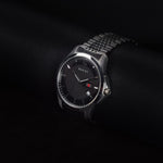 Kép betöltése a Galériamegjelenítőbe, Luxury watch (YA126309): watch face angled view right zoomed out
