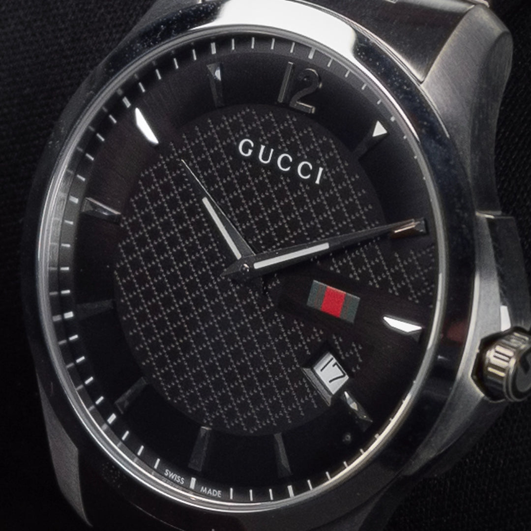Luxury watch (YA126309): watch face angled view right