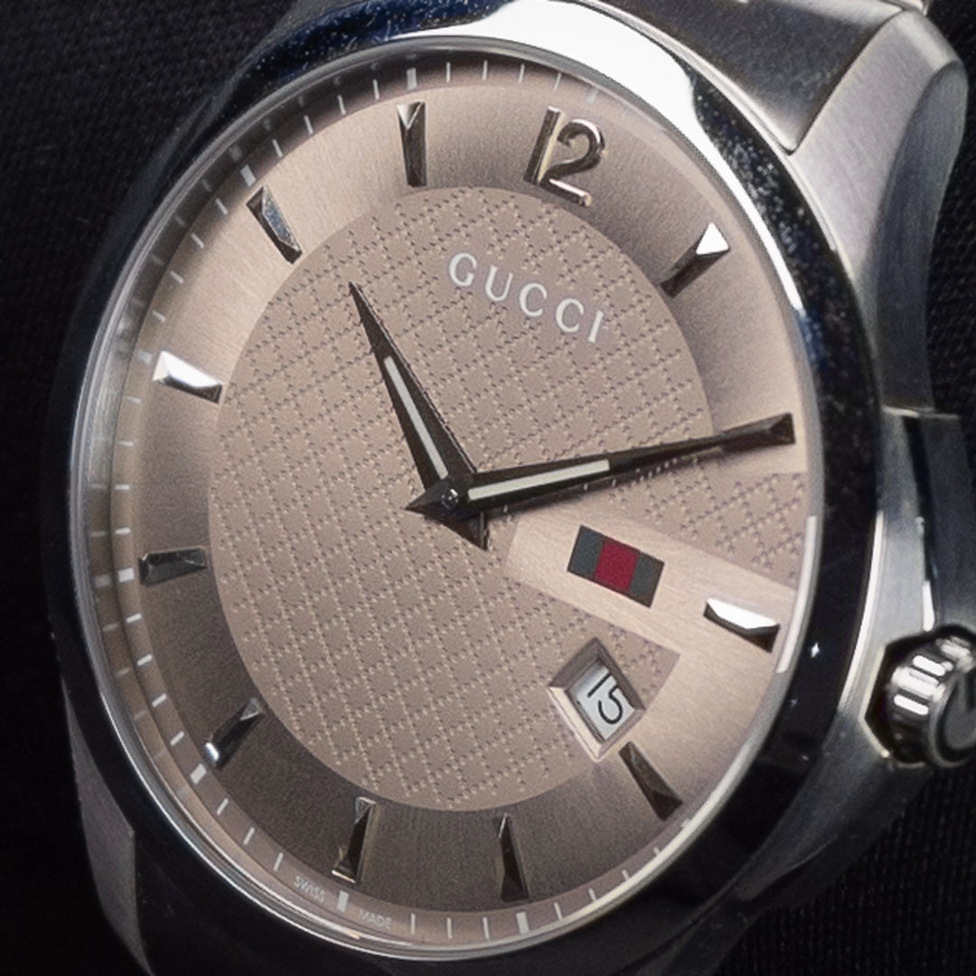 Luxury watch (YA126310): watch face angled view right