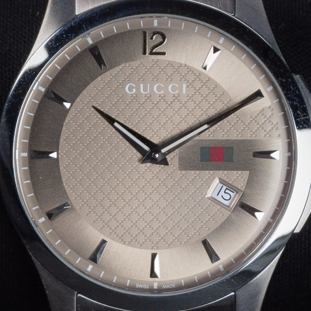 Luxury watch (YA126310): watch face