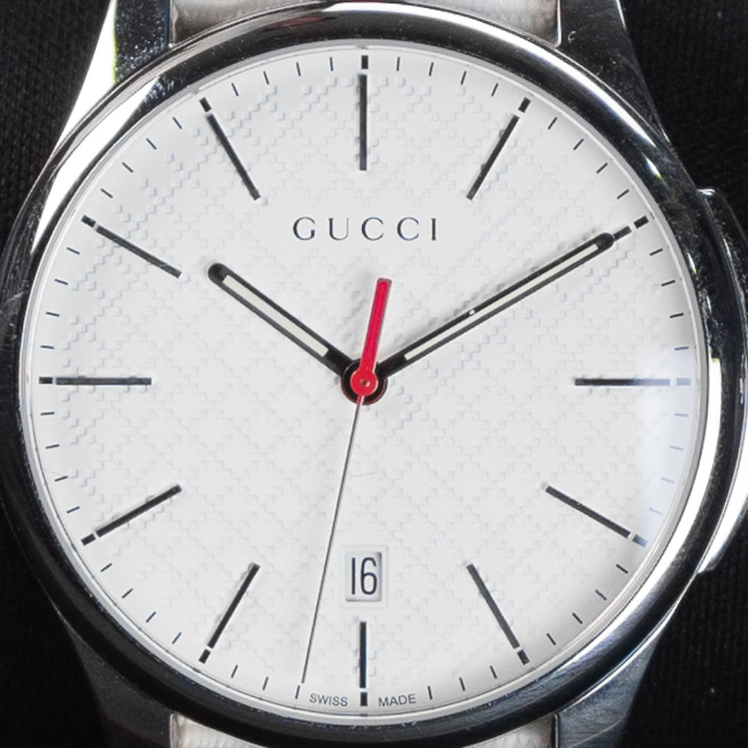 Luxury watch (YA126322): watch face