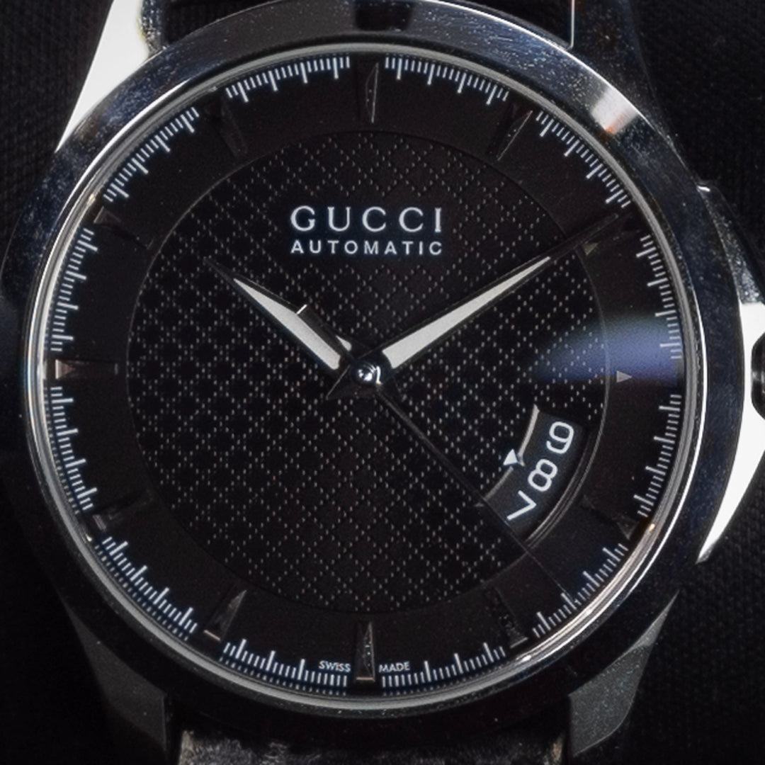 Luxury watch (YA126413): watch face